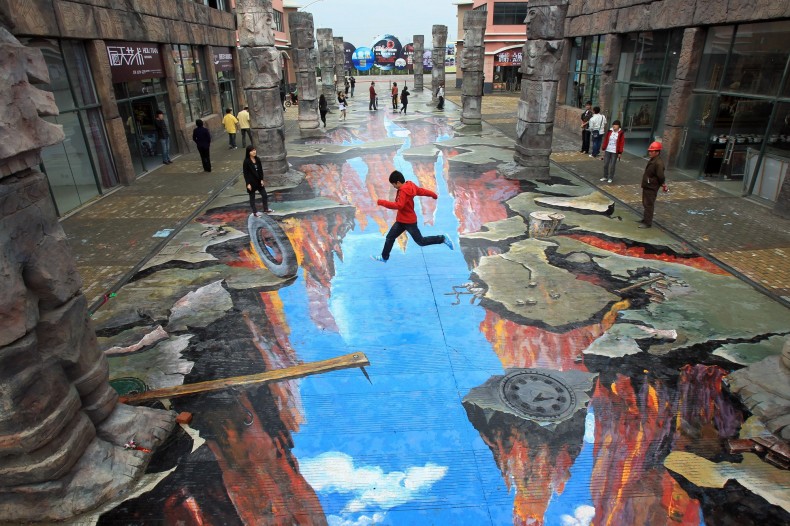 35 Pictures Of 3D Street Art To Make You Dizzy