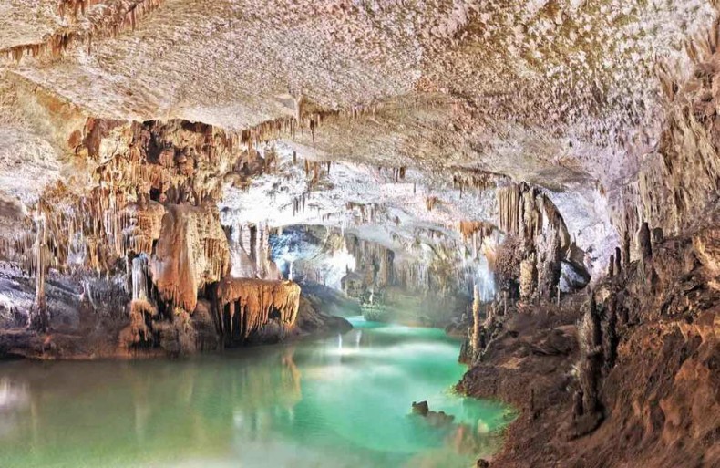 37 Spectacular Caves Around The World You Must Visit