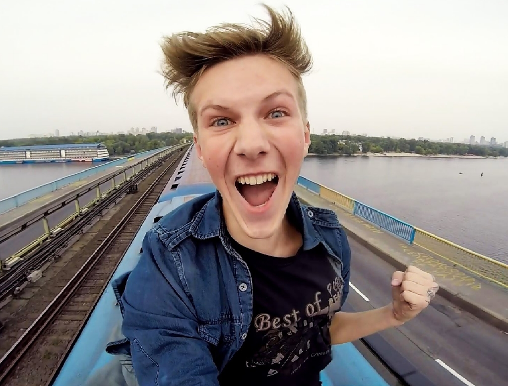 Russian Teen Records His Train Surfing Stunt On Moscow Metro. 