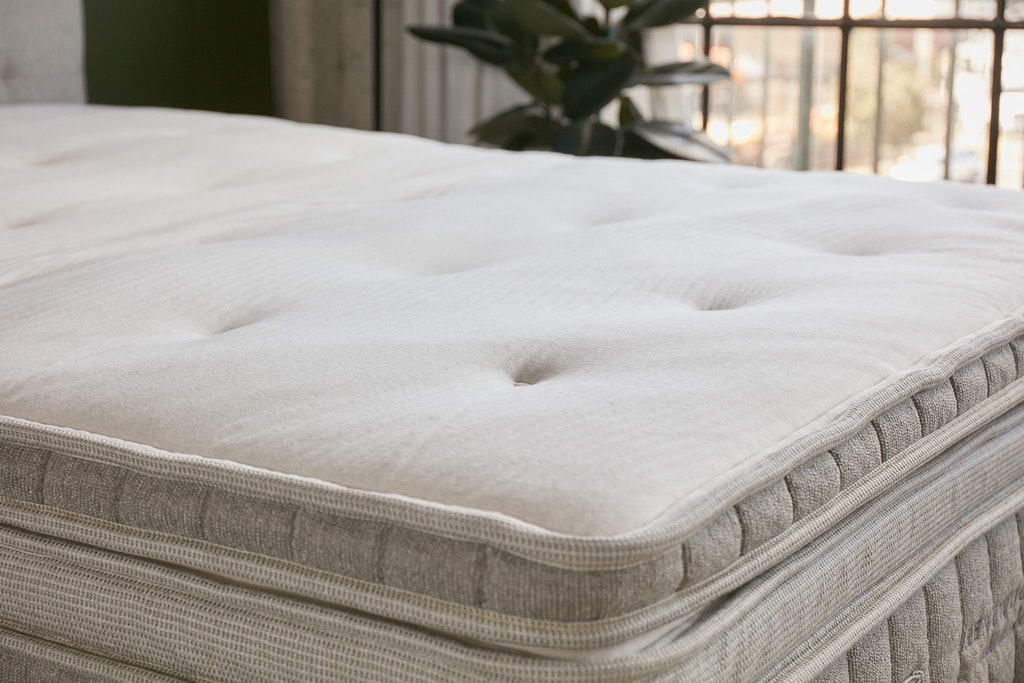 mattress topper for a bad back