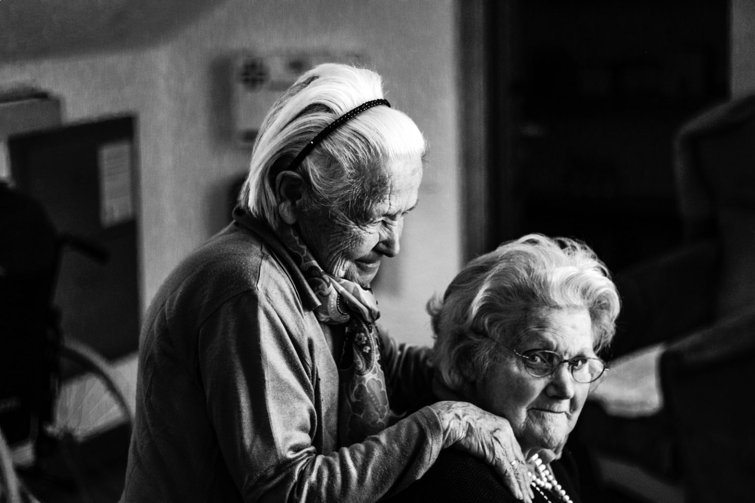 6-reasons-why-you-should-become-a-live-in-caregiver